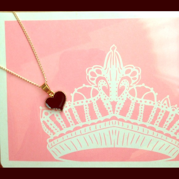 Jewelry - 🎉HP🎉Simple Black heart necklace