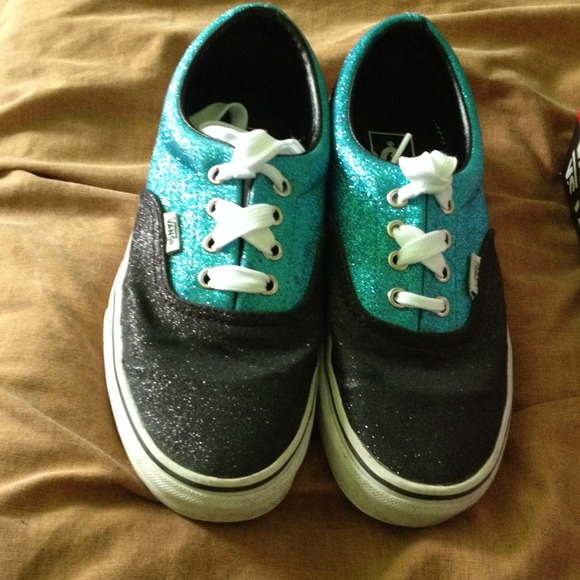 Used twice . VERY GOOD CONDITIONS! VANS