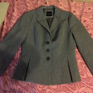 Gray blazer