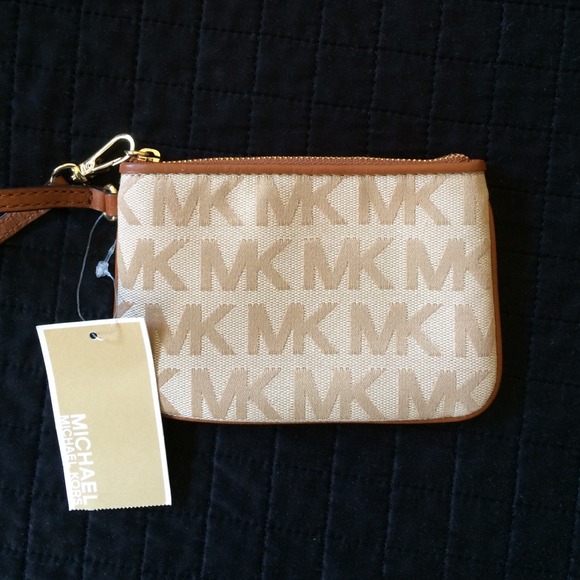 ✨Bundle for Ashley✨ MK Wristlet and Blouse