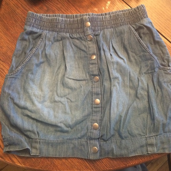 Snap button up jean skirt