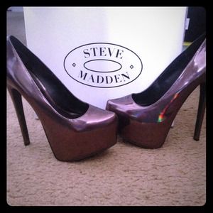 Steve Madden Defence Platform