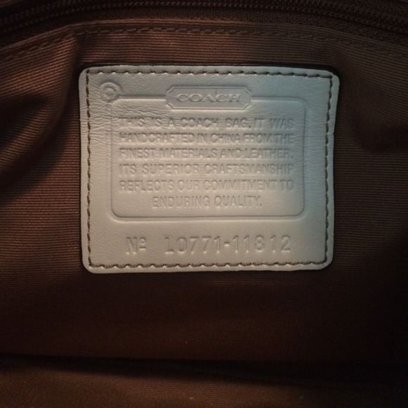 Coach purse - Picture 3 of 3