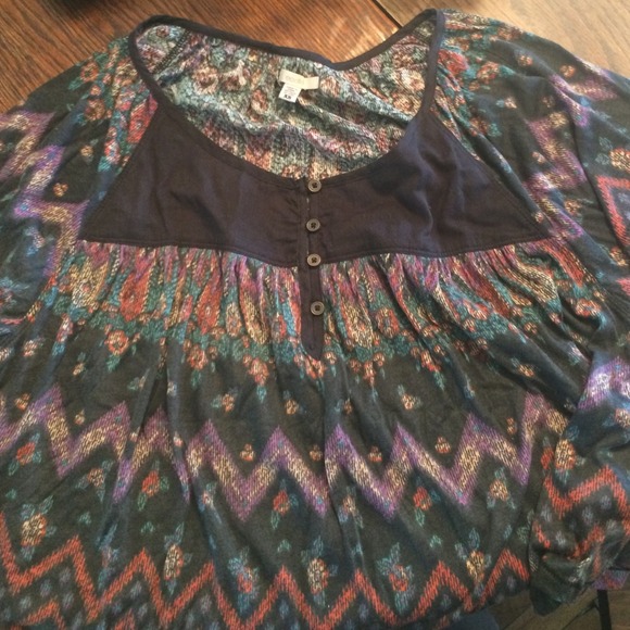 Oversized slight crop top