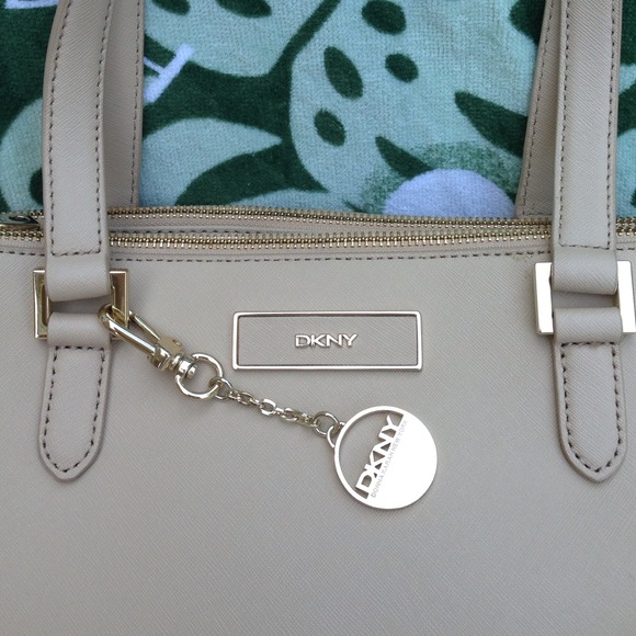 DNKY Handbag - Picture 2 of 4