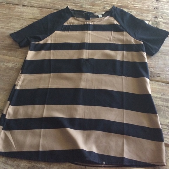 Charming Charlie Top