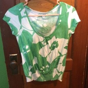 Green & white American eagle shirt