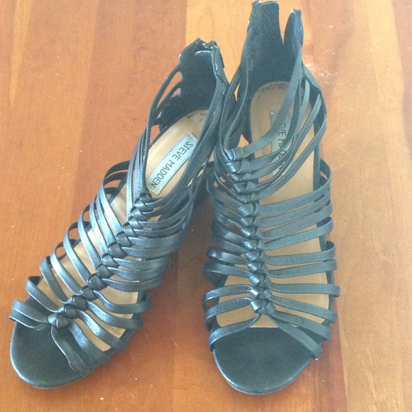 Black heeled shoes
