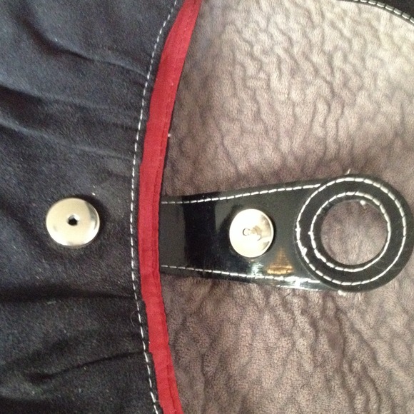 'Victoria Secret' Clutch with Strap - Picture 4 of 4