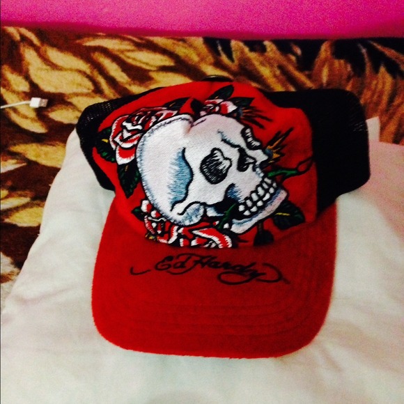 Red and black Ed Hardy skull hat