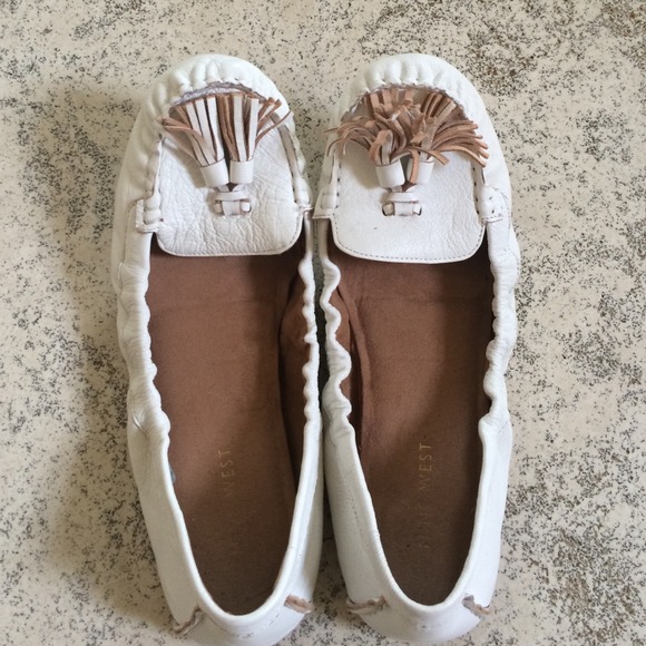 NIne West White Flats Size 8.5