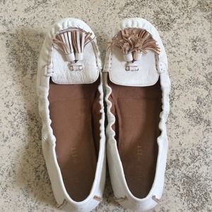 NIne West White Flats Size 8.5