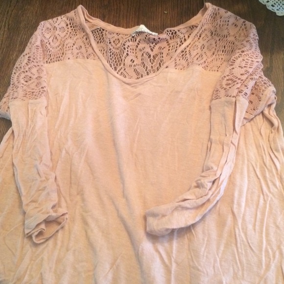 Light pink 3/4 length Forever 21 top