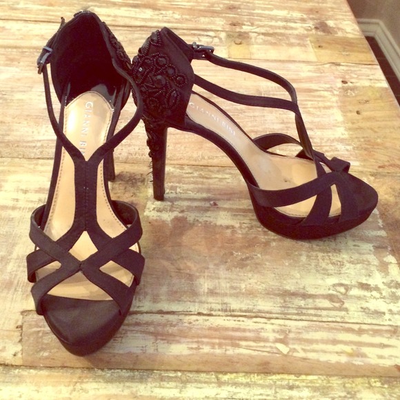 Gorgeous Gianni Bini Jeweled Heels 7.5