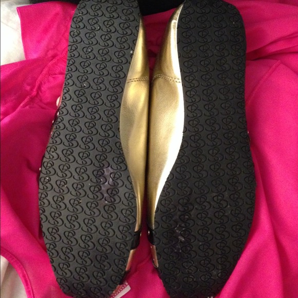 🎉HP 🎉Jessica Simpson BRIGHT GOLD/BLACK SIZE 6 😊 - Picture 3 of 4