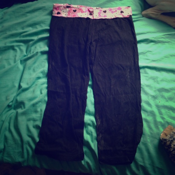 Hello Kitty yoga capris
