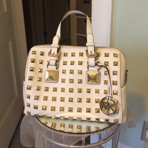 Michael Kors Handbags - Michael Kors Grayson and Wallet SOLD