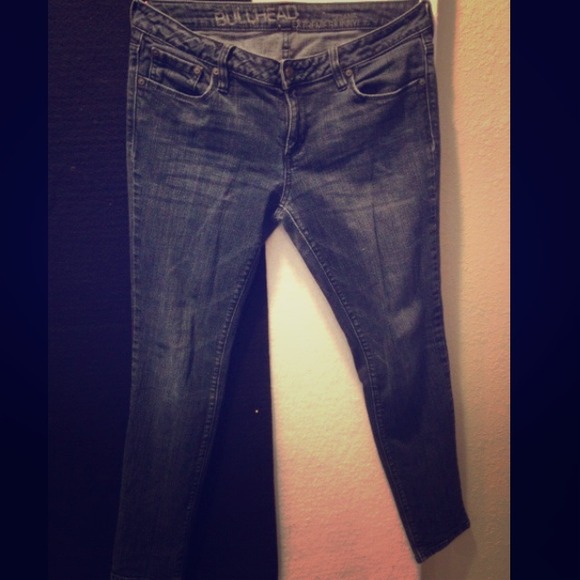 Bullhead extreme skinny jeans.