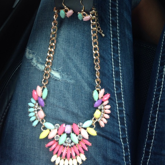Multi colored necklace & earrings
