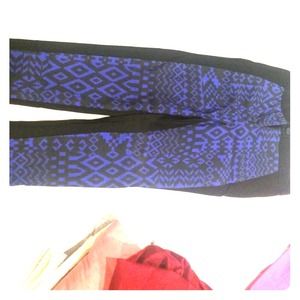 LA: Hearts, thick leggins