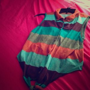 Multi color button up /collar / tank too w/tie