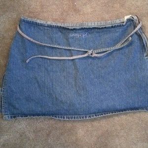 Tommy Hilfiger skort