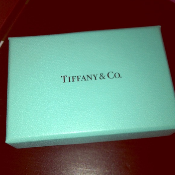 💎 Black Onyx Studs From Tiffany & Co. 💎