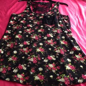 Floral tank top with lace in back