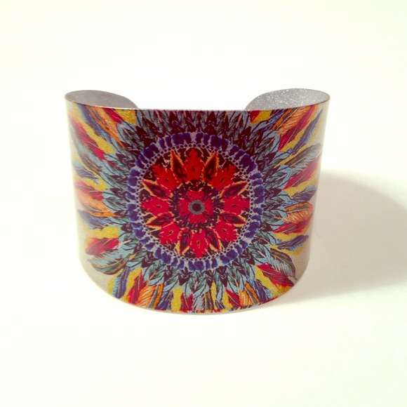 Gypsy Cuffs Jewelry - Feather Indian gypsy cuff - NWT