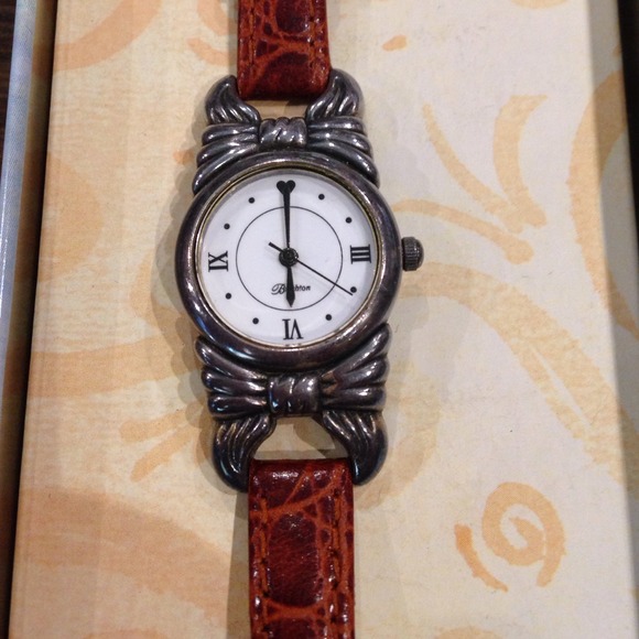 Brighton brn leather strap watch.... NWTin