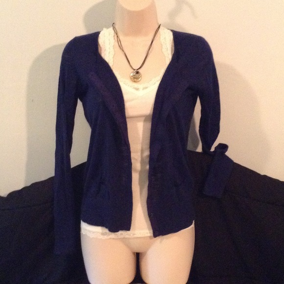 ESPIRIT light weight button down sweater