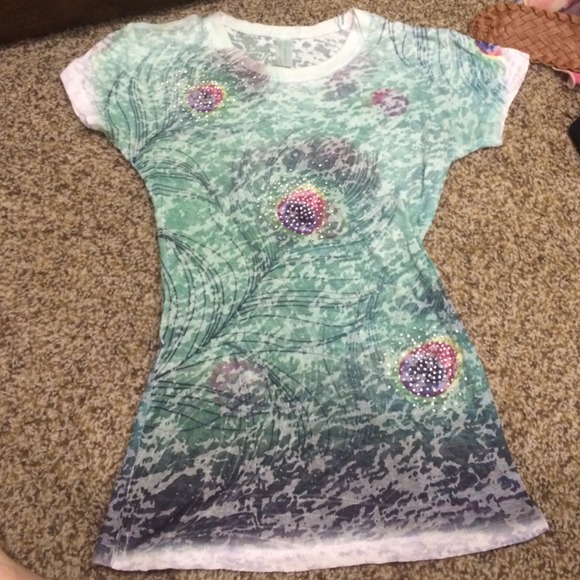 Maurices shirt