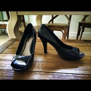 Shiny Black Heels 👠