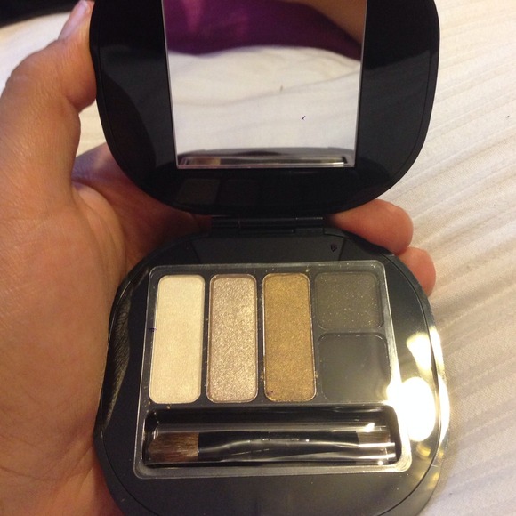 MAC Stroke of Midnight Compact