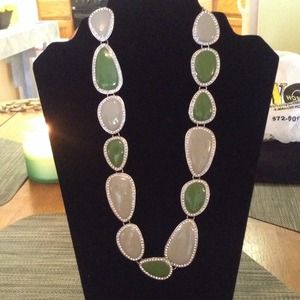Two toned green necklace crystals