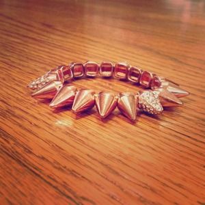 💥SPIKED BRACELET💥