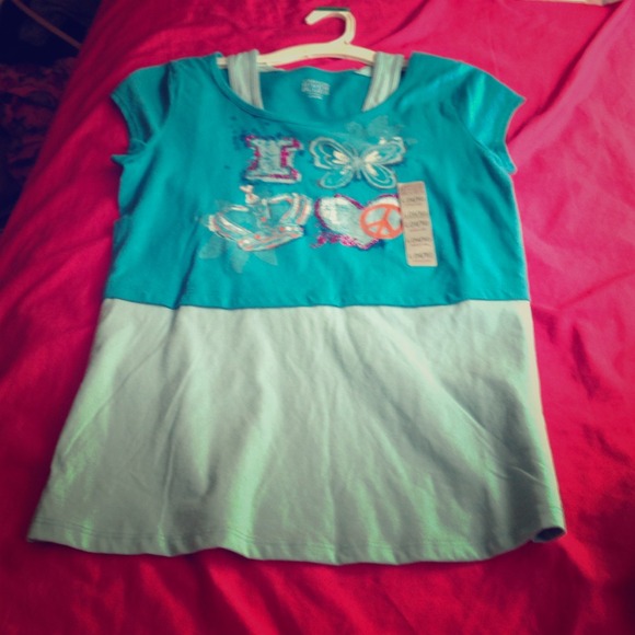 Crop top with tank top under