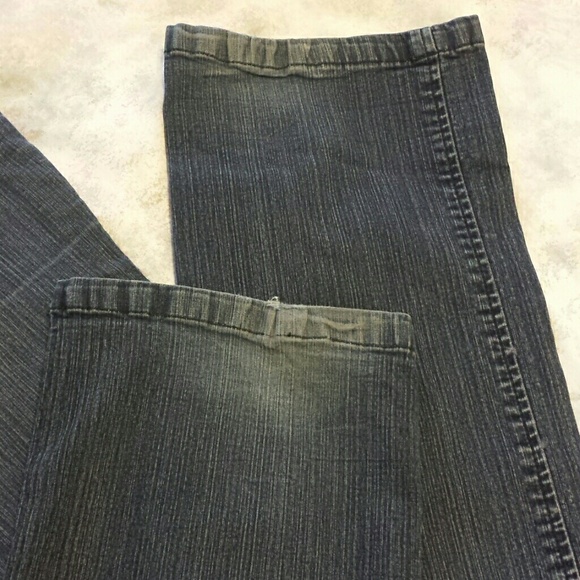 Jeans !! - Picture 3 of 4