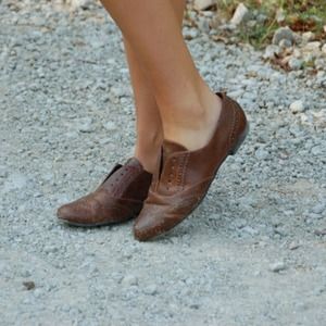 Oxford no-lace shoes