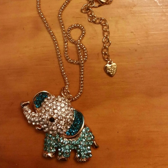Betsey Johnson bundle for @redpepper