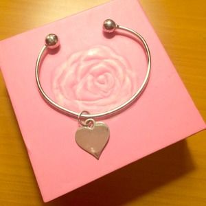 ❗️SOLD❗️Adjustable Silver Charm Bracelet