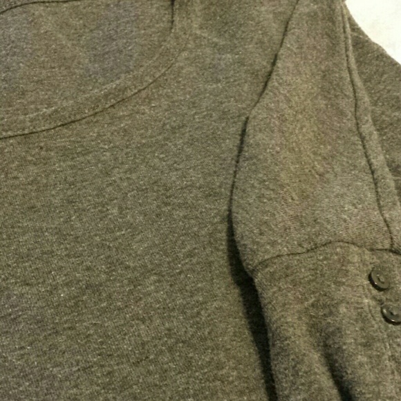 Cropped Top - Picture 4 of 4