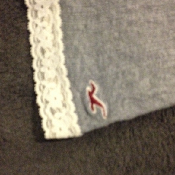 🎀BUNDLED🎀LACE grey tank top - Picture 2 of 3