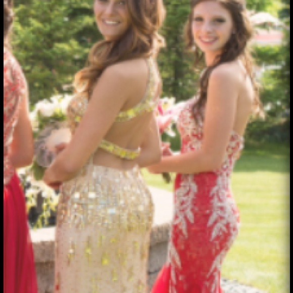 MacDuggal prom dress! - Picture 4 of 4