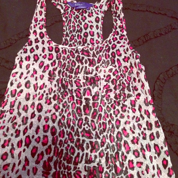Pink cheetah tank top NEVER BEEN WORN