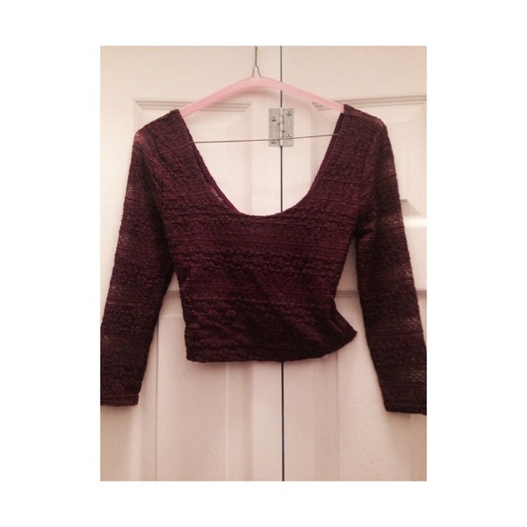 Urban outfitters lace+pattern crop top
