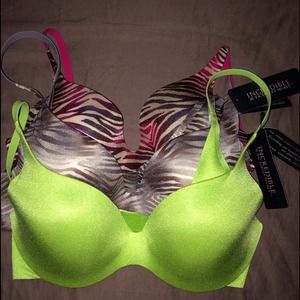 (3) Victoria's Secret Incredible Bra Size 34C