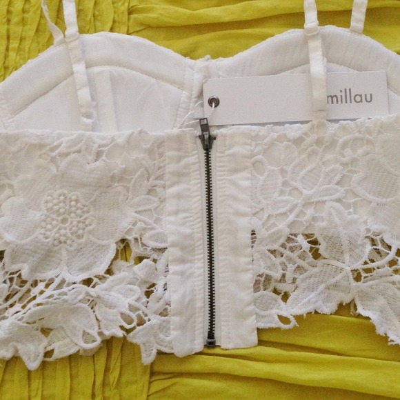 ❌Sold❌LF cream crochet crop top - Picture 3 of 3