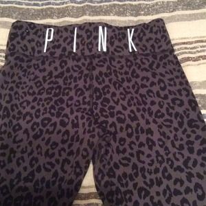 Vs pink ultimate yoga- gray cheetah