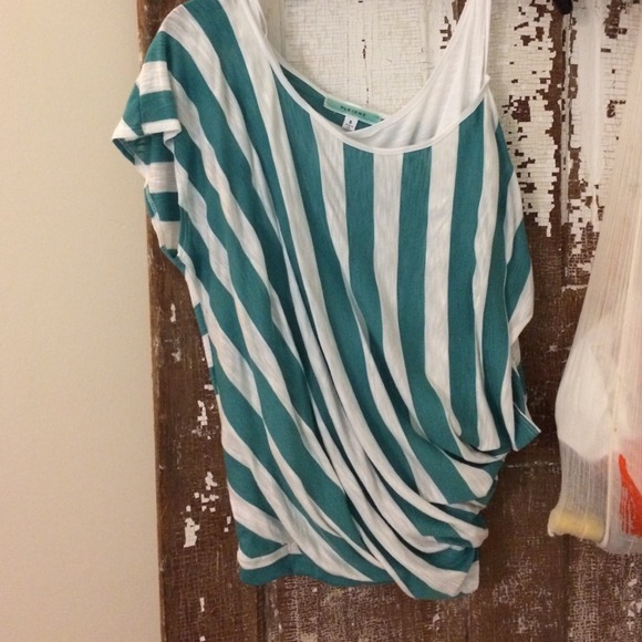 One shoulder summer top